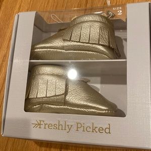 NWT/ NIB Freshly Picked moccasin
